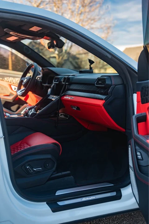 2019 Lamborghini Urus - Image 13 of 14