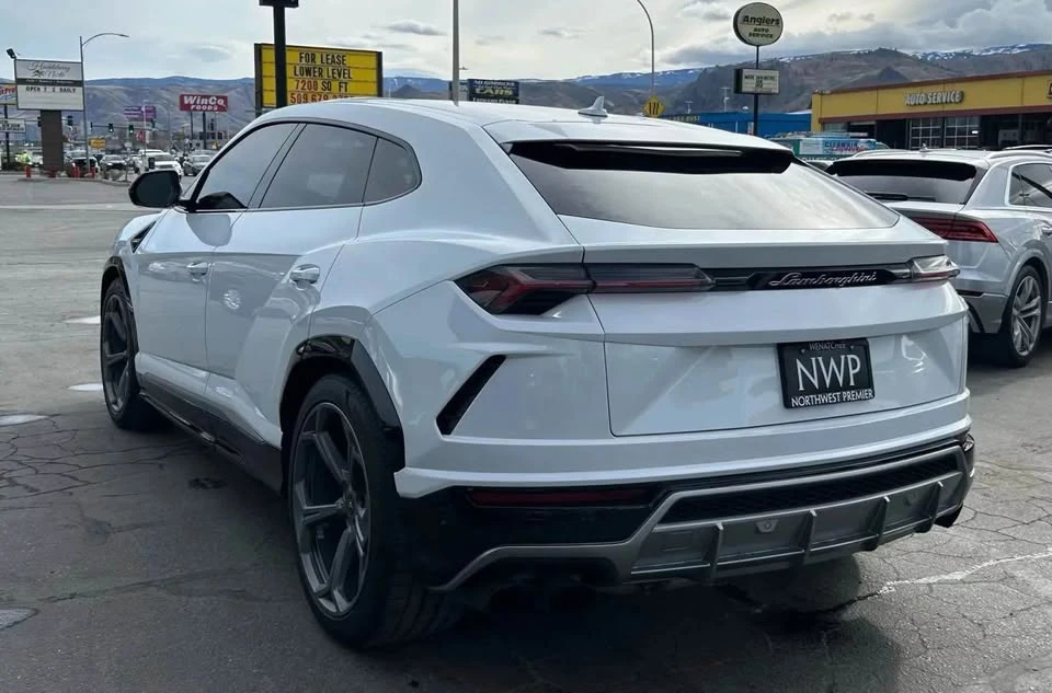 2019 Lamborghini Urus - Image 4 of 7