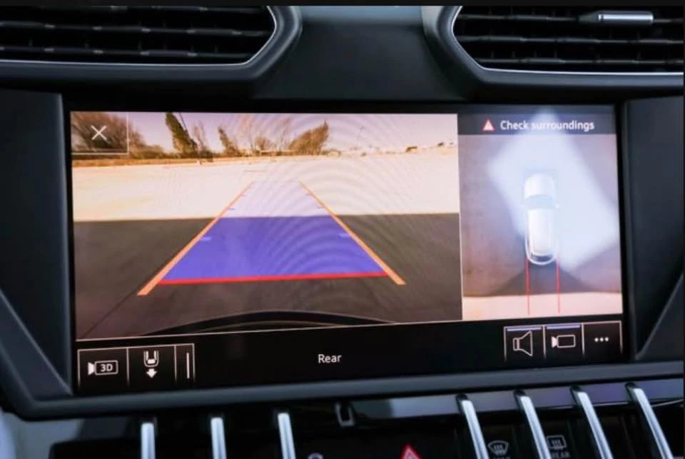 2019 Lamborghini Urus - Image 3 of 15