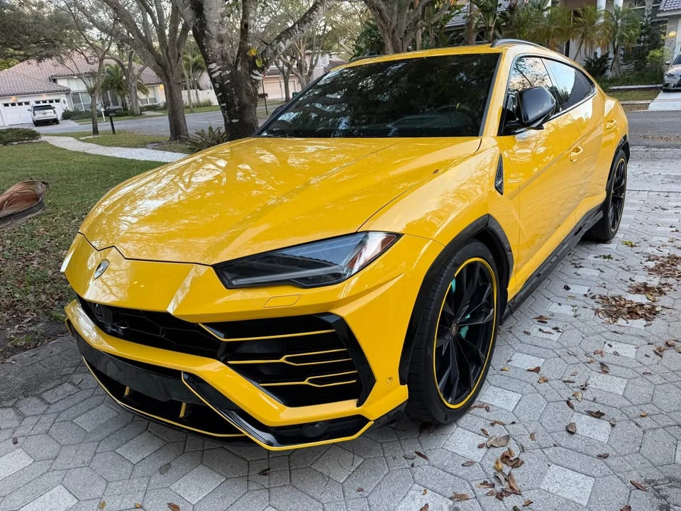 2019 Lamborghini Urus - Image 3 of 5