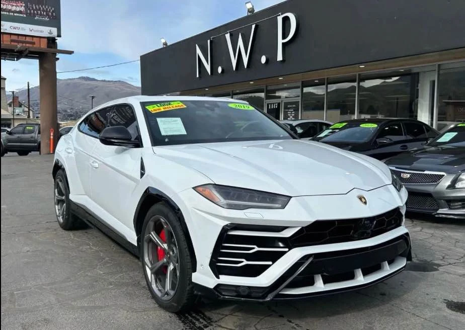2019 Lamborghini Urus - Image 2 of 4