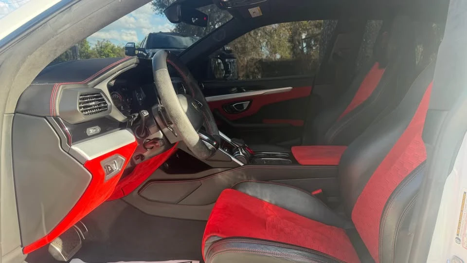 2019 Lamborghini Urus - Image 8 of 15