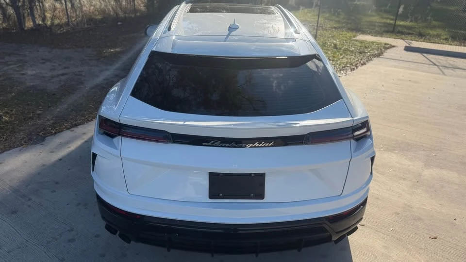 2019 Lamborghini Urus - Image 6 of 15