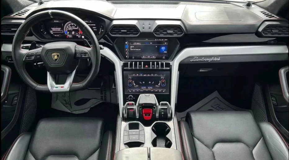 2019 Lamborghini Urus - Image 4 of 4