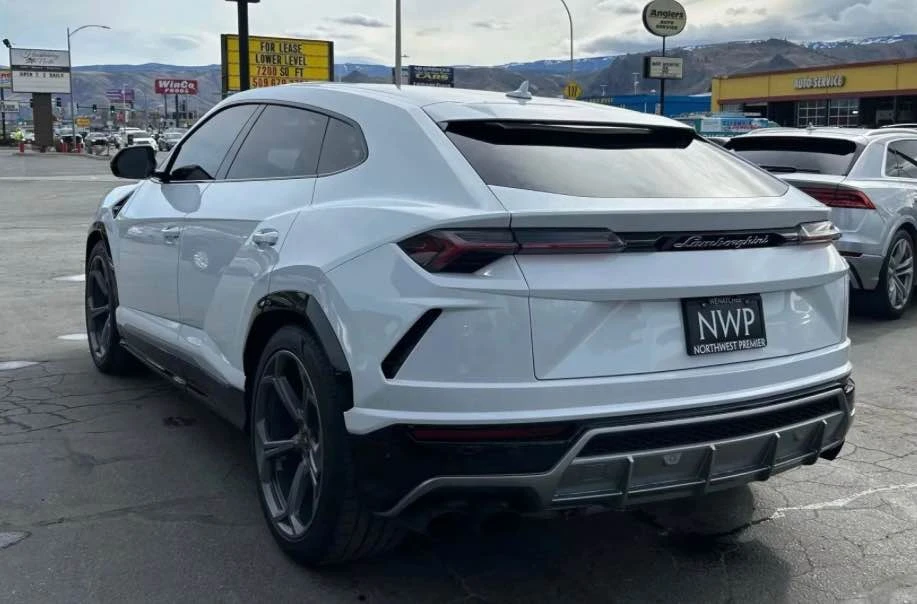 2019 Lamborghini Urus - Image 3 of 4