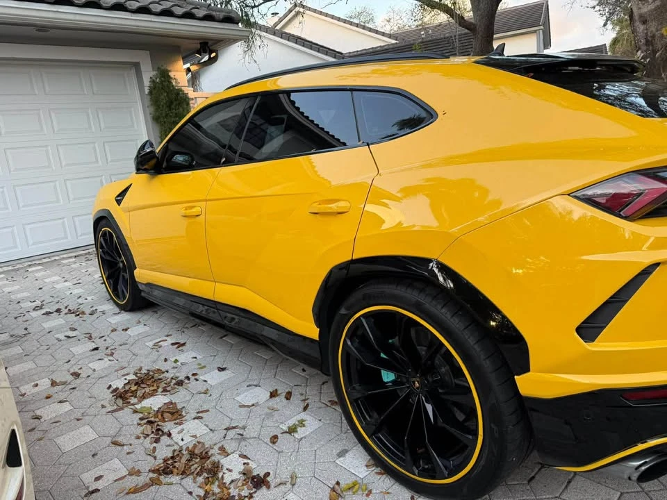 2019 Lamborghini Urus - Image 5 of 7