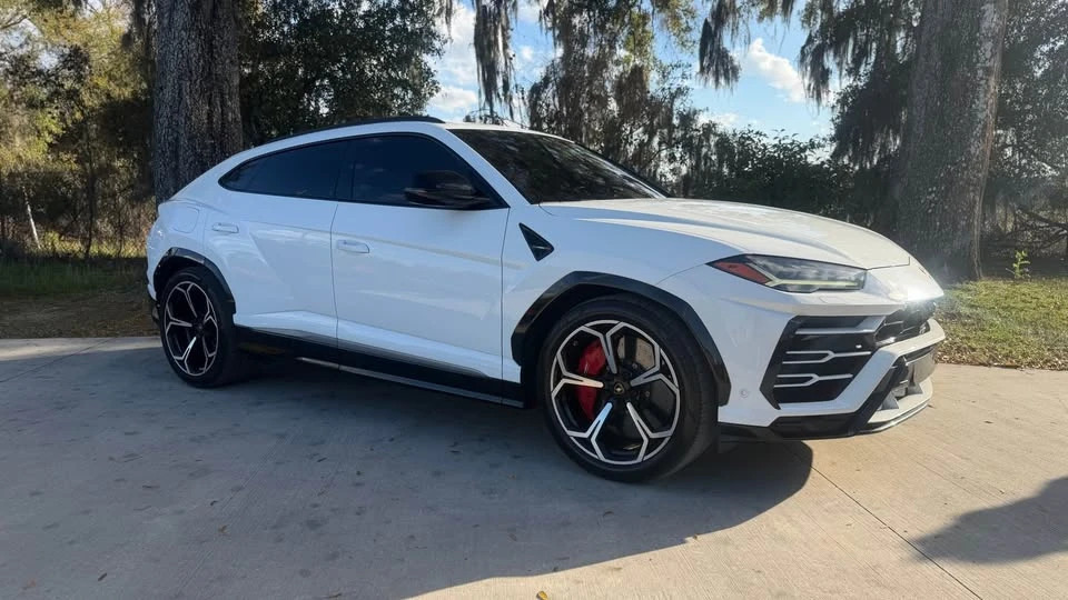2019 Lamborghini Urus - Image 3 of 15