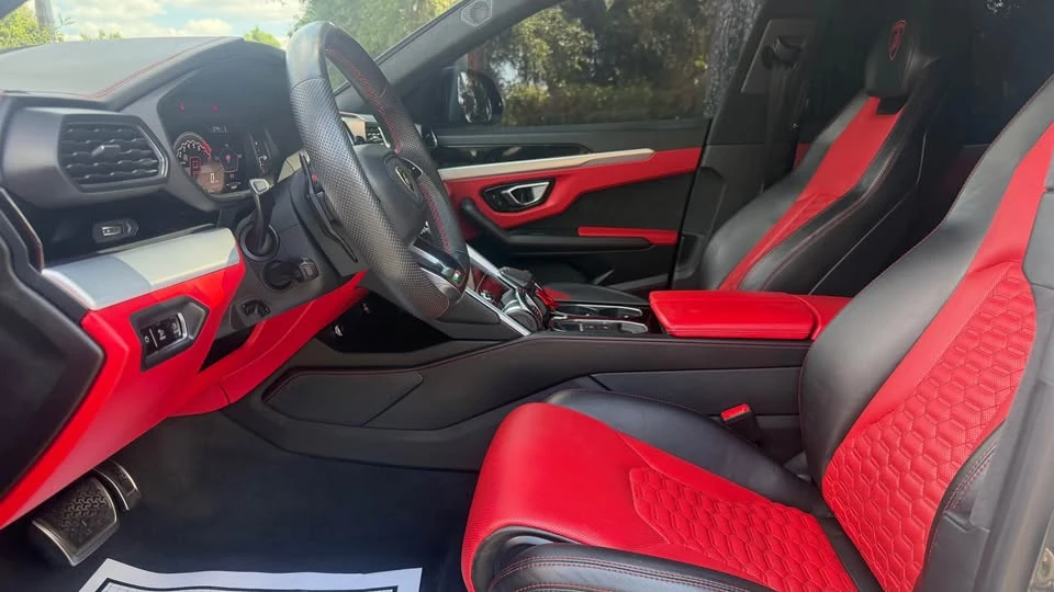 2019 Lamborghini Urus - Image 9 of 16