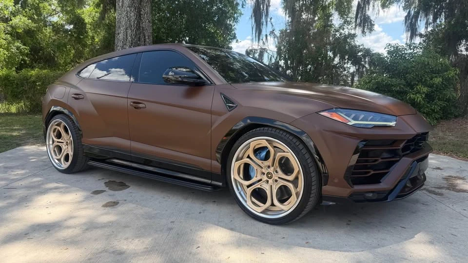 2019 Lamborghini Urus - Image 4 of 16