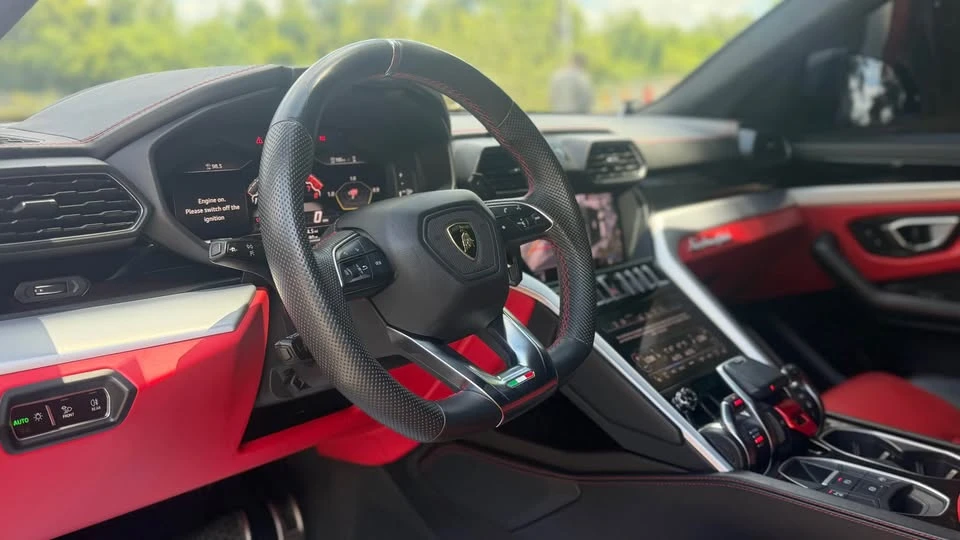 2019 Lamborghini Urus - Image 10 of 16