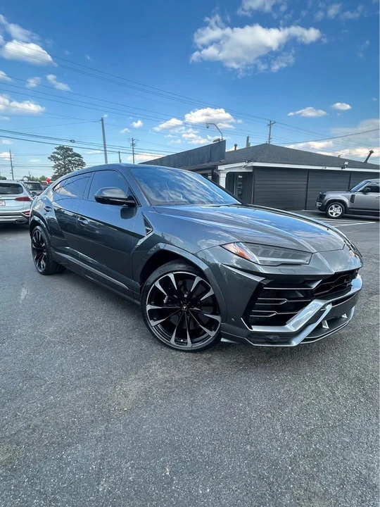 2019 Lamborghini Urus - Image 4 of 8