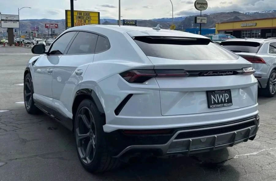 2019 Lamborghini Urus - Image 2 of 6