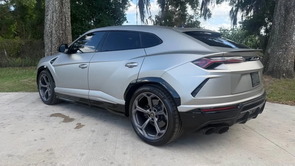 2019 Lamborghini Urus - Image 7 of 18