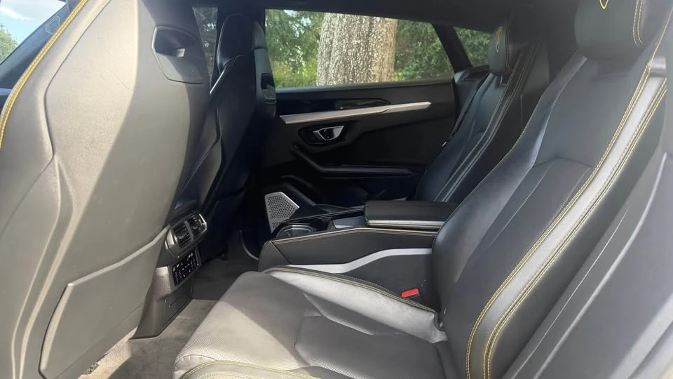 2019 Lamborghini Urus - Image 12 of 18