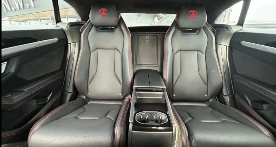2019 Lamborghini Urus - Image 5 of 6