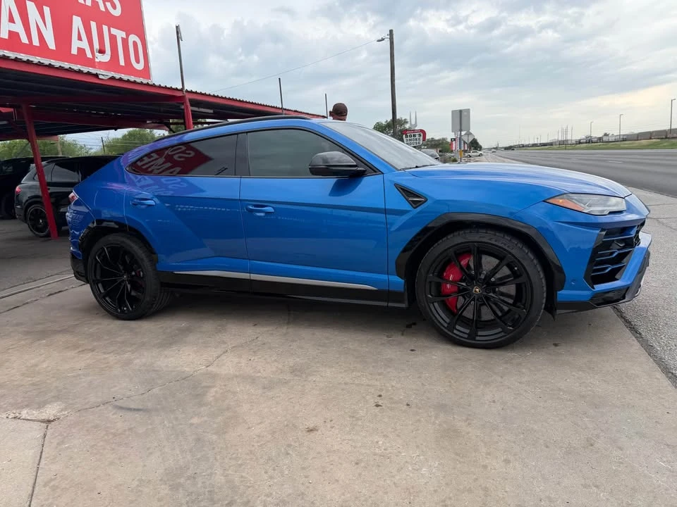 2019 Lamborghini Urus - Image 3 of 14