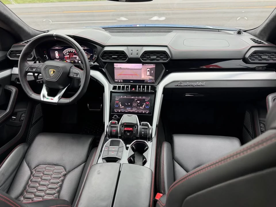 2019 Lamborghini Urus - Image 13 of 14