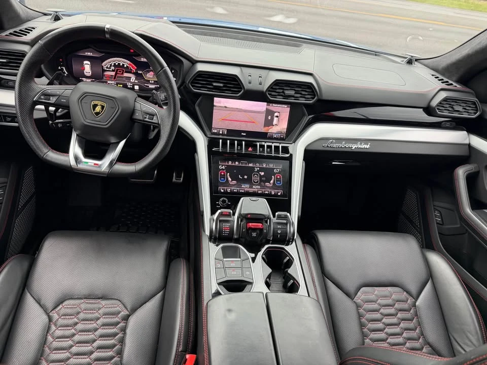 2019 Lamborghini Urus - Image 11 of 14