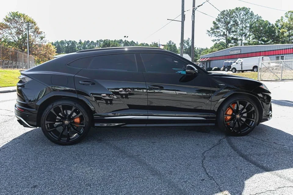 2019 Lamborghini Urus - Image 9 of 20