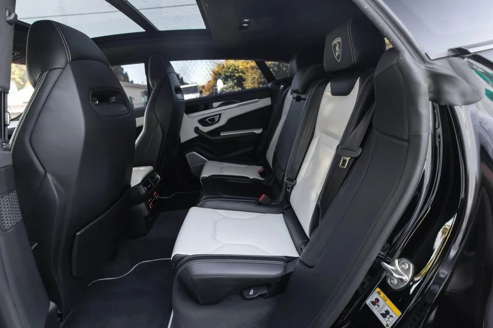 2019 Lamborghini Urus - Image 17 of 20