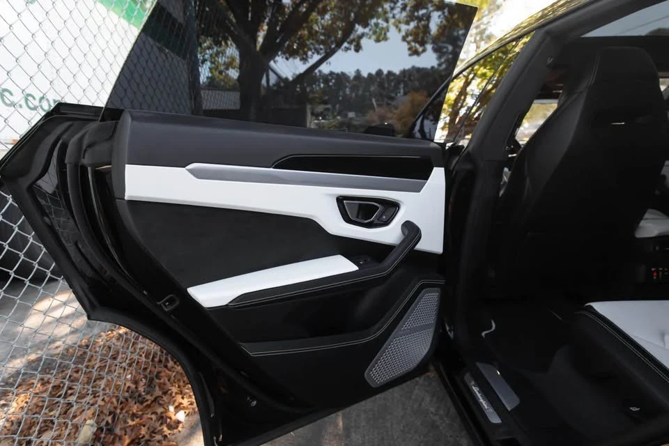 2019 Lamborghini Urus - Image 16 of 20