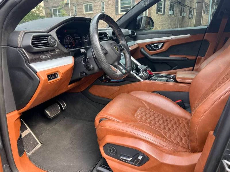 2019 Lamborghini Urus - Image 11 of 20