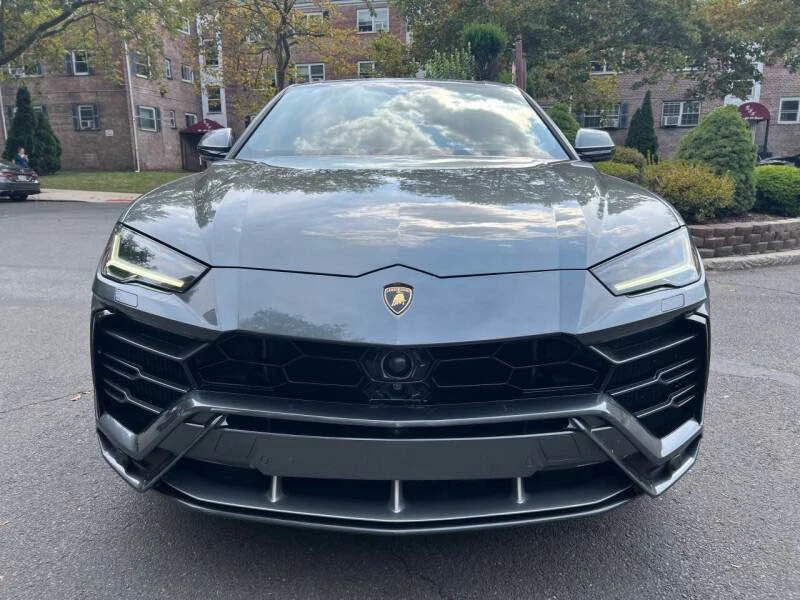 2019 Lamborghini Urus - Image 2 of 20