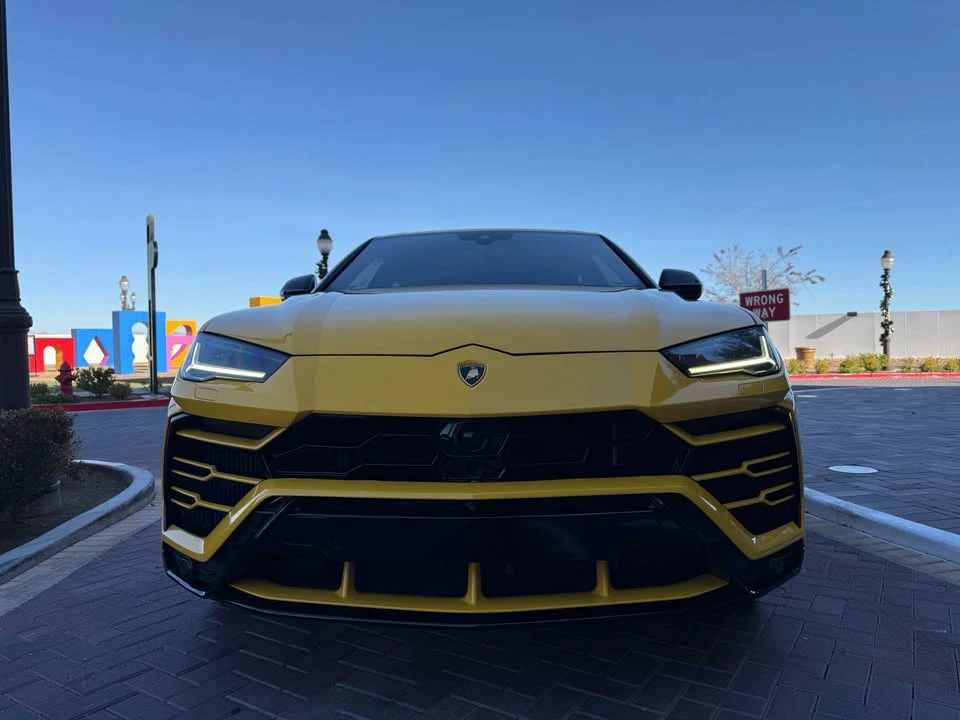 2019 Lamborghini Urus - Image 7 of 10