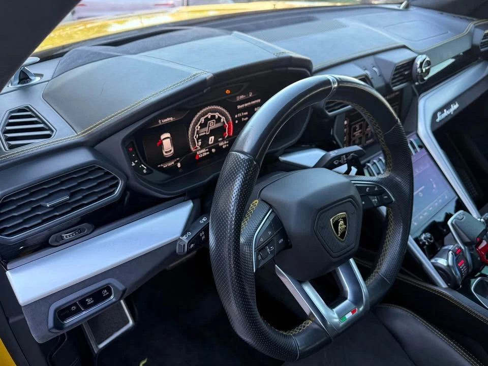 2019 Lamborghini Urus - Image 3 of 10