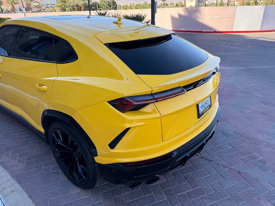 2019 Lamborghini Urus - Image 6 of 10