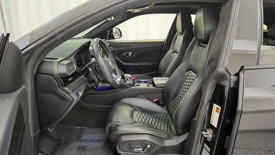 2019 Lamborghini Urus - Image 11 of 16