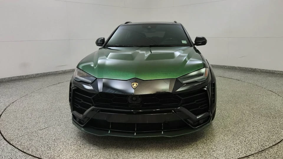 2019 Lamborghini Urus - Image 2 of 16