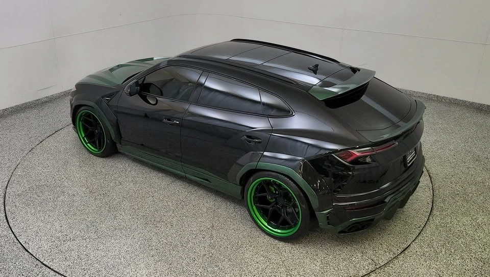 2019 Lamborghini Urus - Image 9 of 16