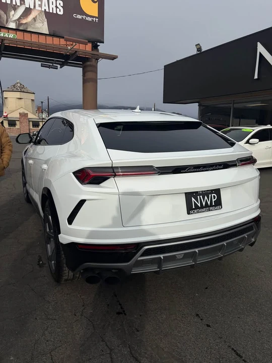 2019 Lamborghini Urus - Image 3 of 18
