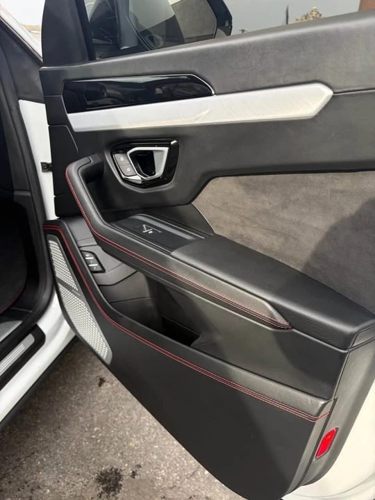 2019 Lamborghini Urus - Image 15 of 18