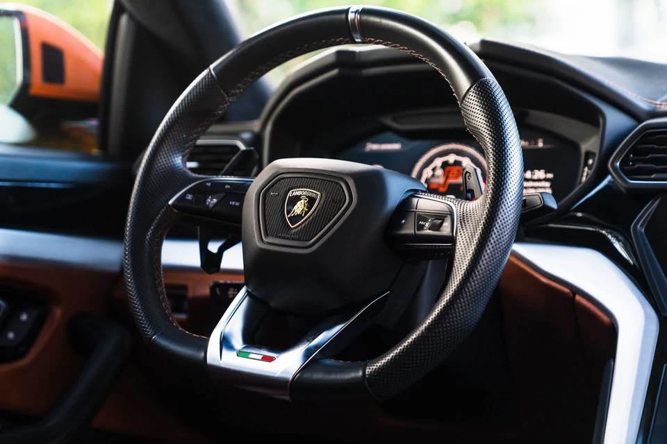 2019 Lamborghini Urus - Image 19 of 19