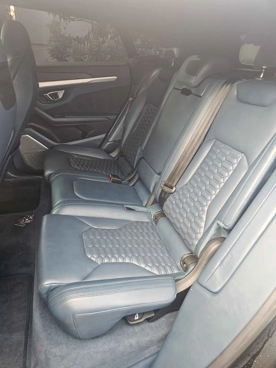 2019 Lamborghini Urus - Image 10 of 11