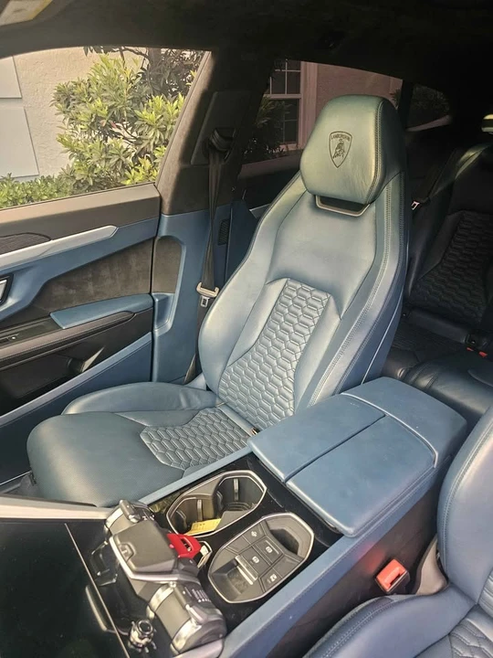 2019 Lamborghini Urus - Image 9 of 11
