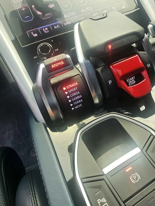 2019 Lamborghini Urus - Image 11 of 11