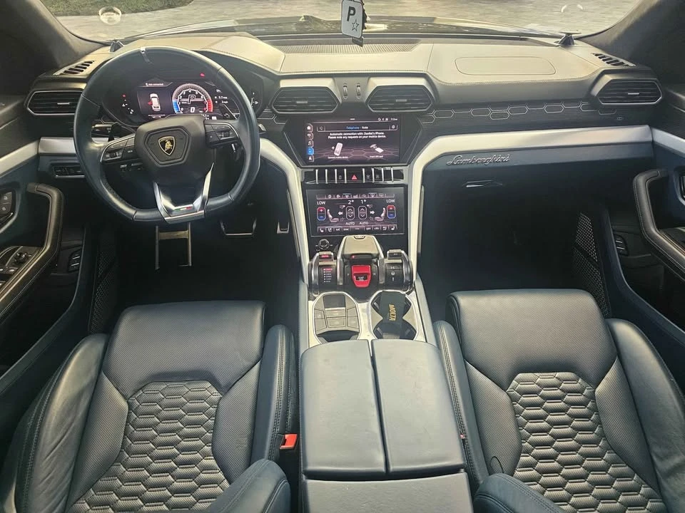 2019 Lamborghini Urus - Image 7 of 11