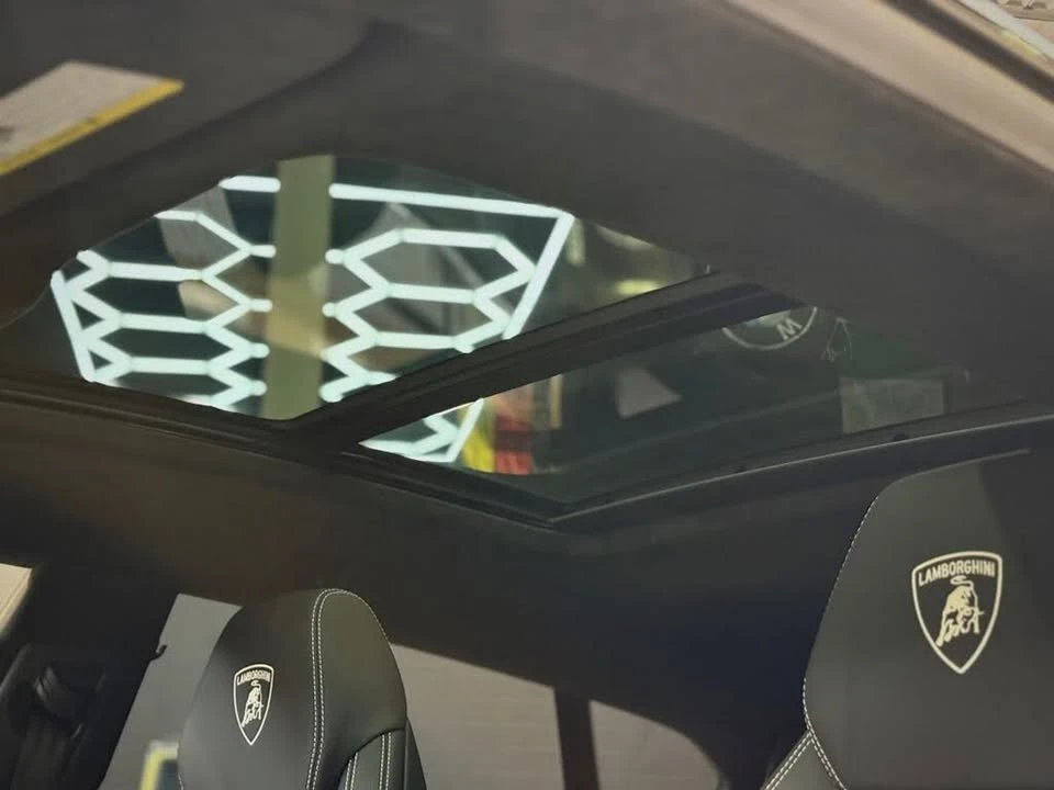 2019 Lamborghini Urus - Image 18 of 20