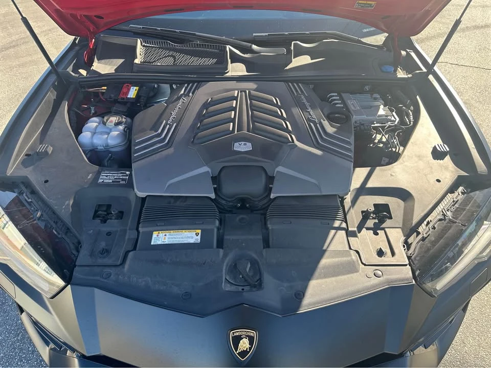 2019 Lamborghini Urus - Image 16 of 17