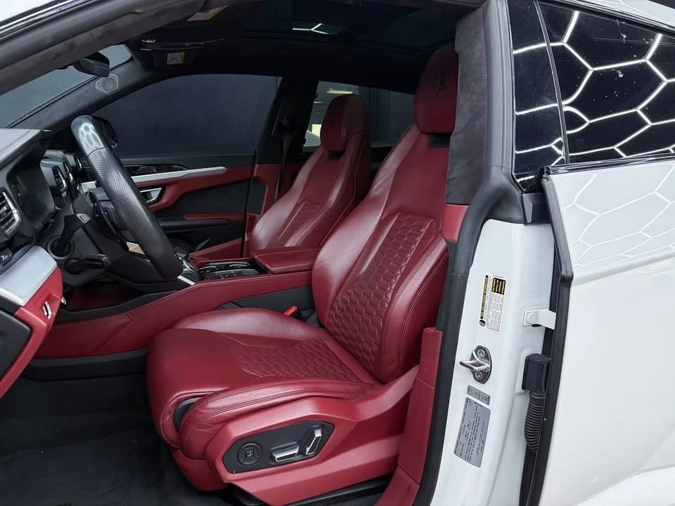 2019 Lamborghini Urus - Image 17 of 20