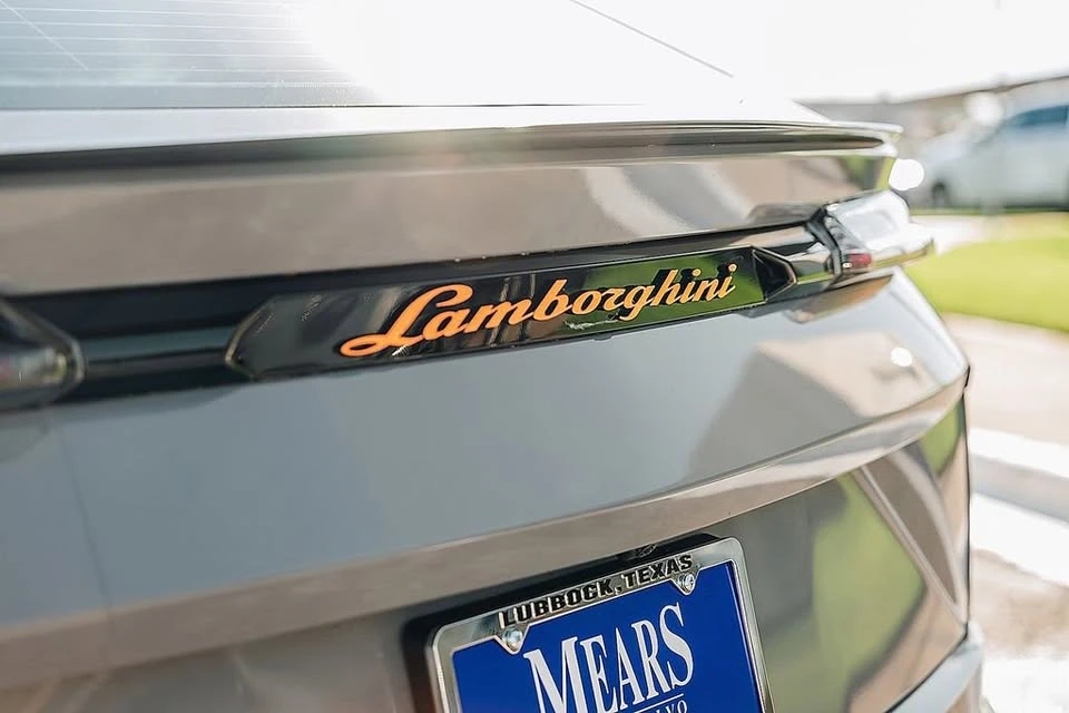 2019 Lamborghini Urus - Image 11 of 20