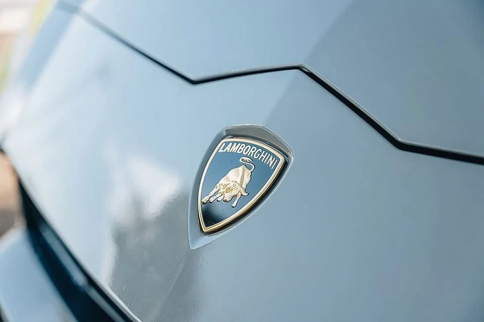 2019 Lamborghini Urus - Image 15 of 20
