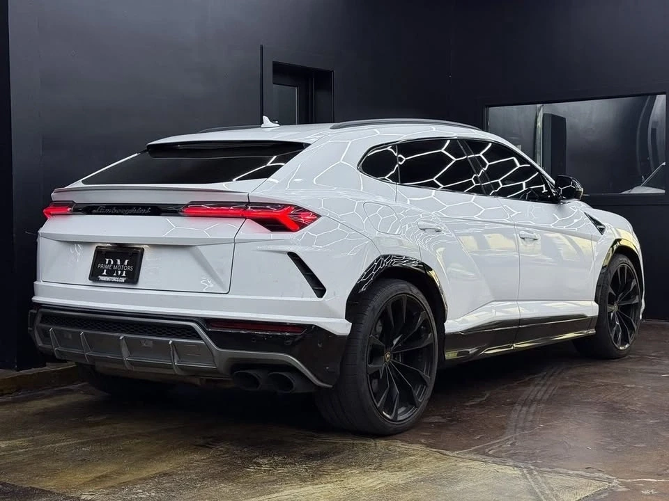 2019 Lamborghini Urus - Image 9 of 20