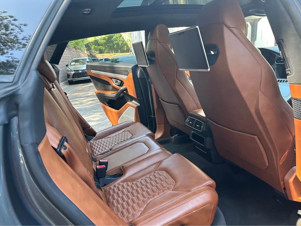 2019 Lamborghini Urus - Image 4 of 12