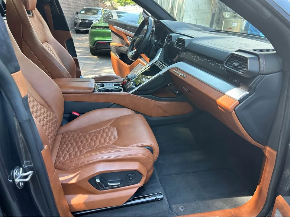 2019 Lamborghini Urus - Image 5 of 12
