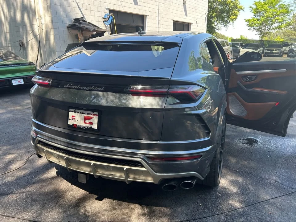 2019 Lamborghini Urus - Image 9 of 12