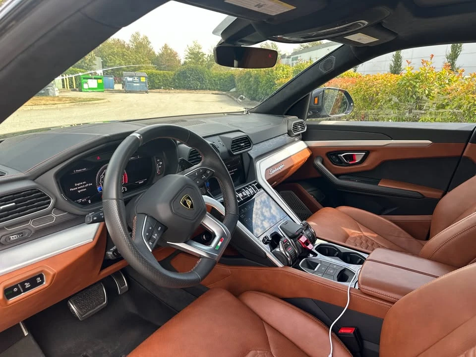 2019 Lamborghini Urus - Image 6 of 12
